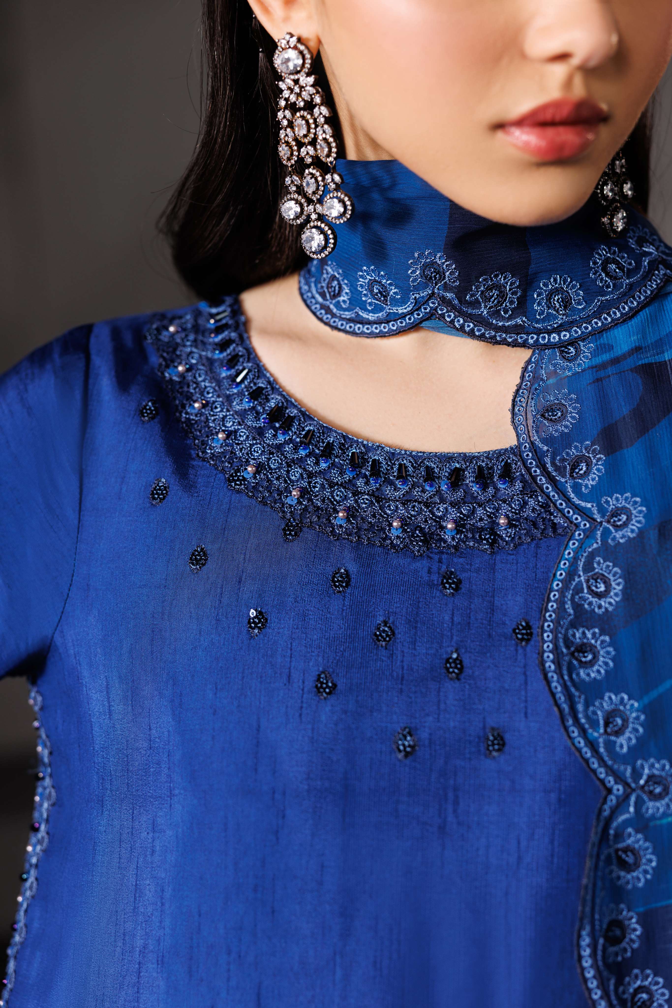 Midnight Noir AZS-112