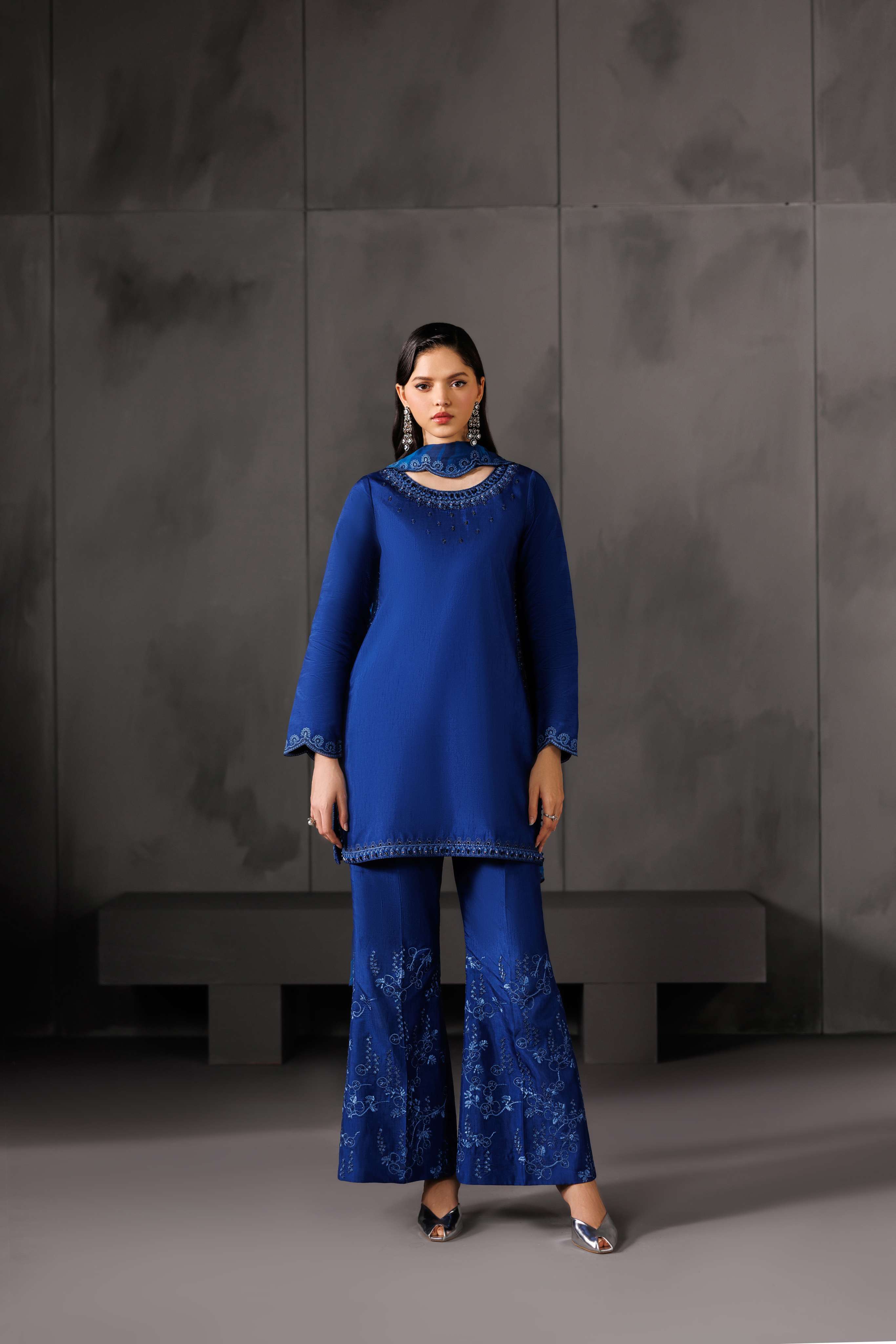 Midnight Noir AZS-112